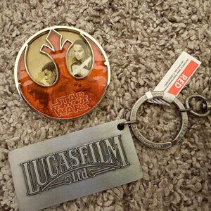 Disney Star Wars: The Last Jedi Limited Release Pin & Lucasfilm Keychain
